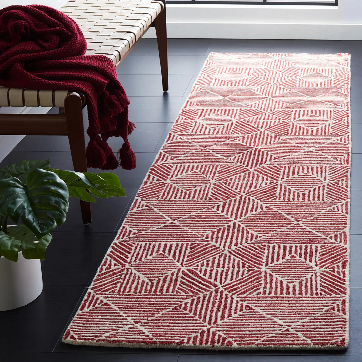 Safavieh Abstract 2'-3" x 8'-0" Rug in Red / Ivory