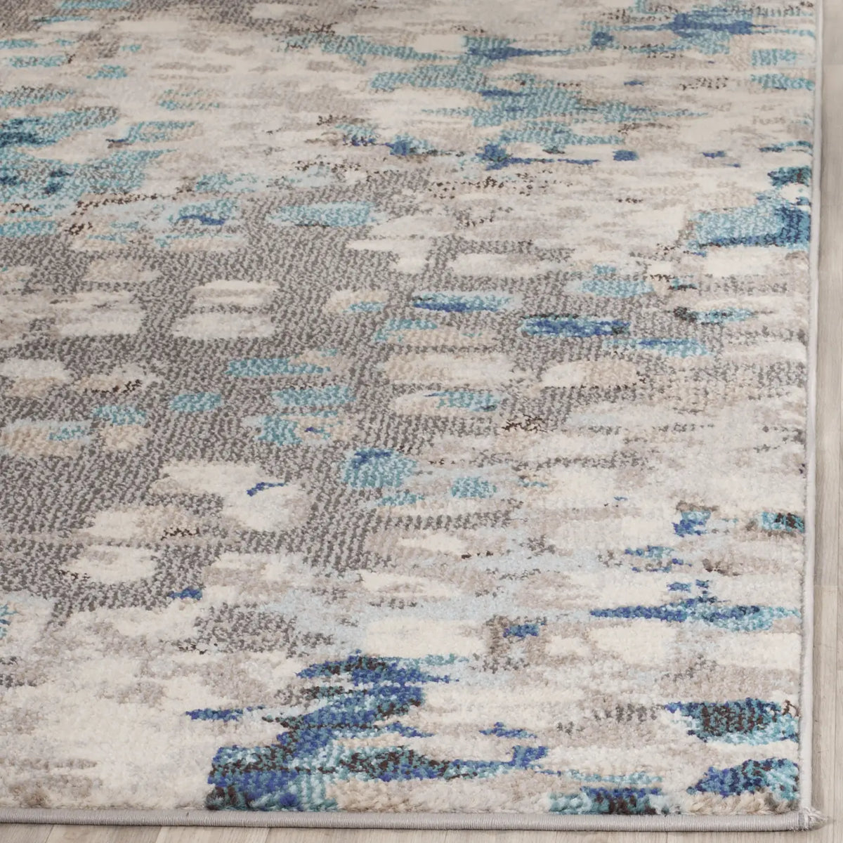 Safavieh Monaco 4'-0" x 5'-7" Rug in Grey / Light Blue