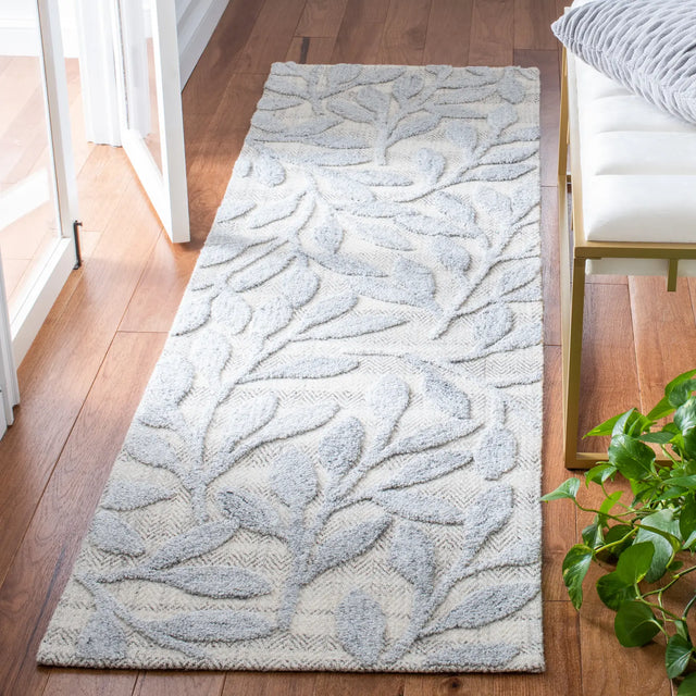 Safavieh Southampton 2'-3" x 8'-0" Rug in Grey