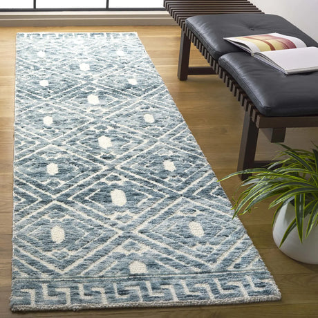 Safavieh Audrey 2'-6" x 8'-0" Rug in Blue / Ivory