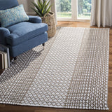 Safavieh Montauk 5'-0" x 8'-0" Rug in Taupe / Ivory