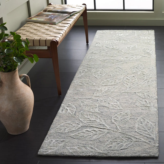 Safavieh Soho 2'-3" x 8'-0" Rug in Green
