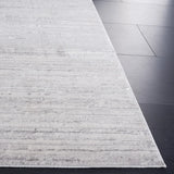 Safavieh Hanna 4'-0" x 6'-0" Rug in Ivory / Light Grey