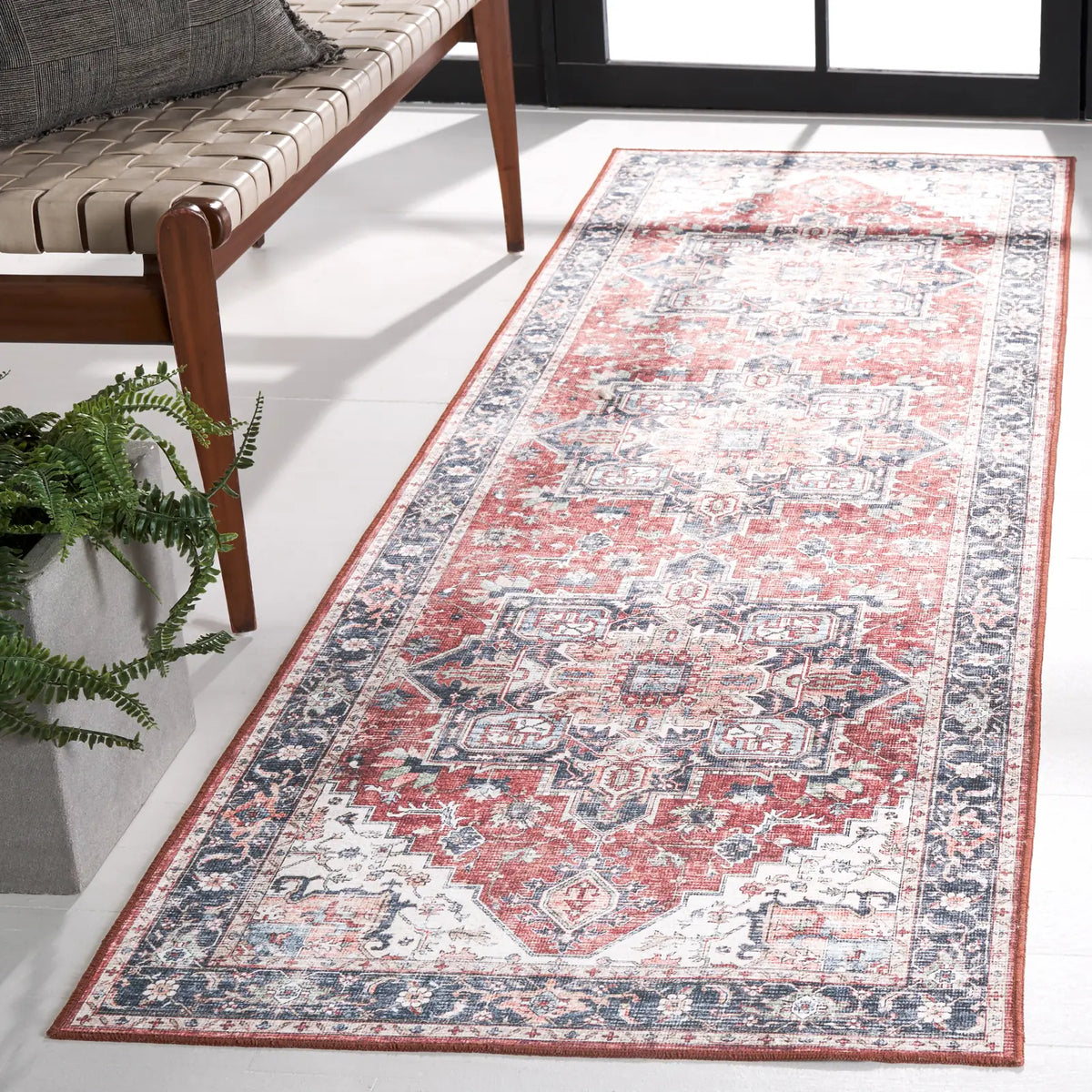Safavieh Arizona 2'-6" x 8'-0" Rug in Brown / Blue