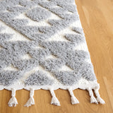 Safavieh Moroccan Tassel Shag 4'-0" x 6'-0" Rug in Grey / Ivory