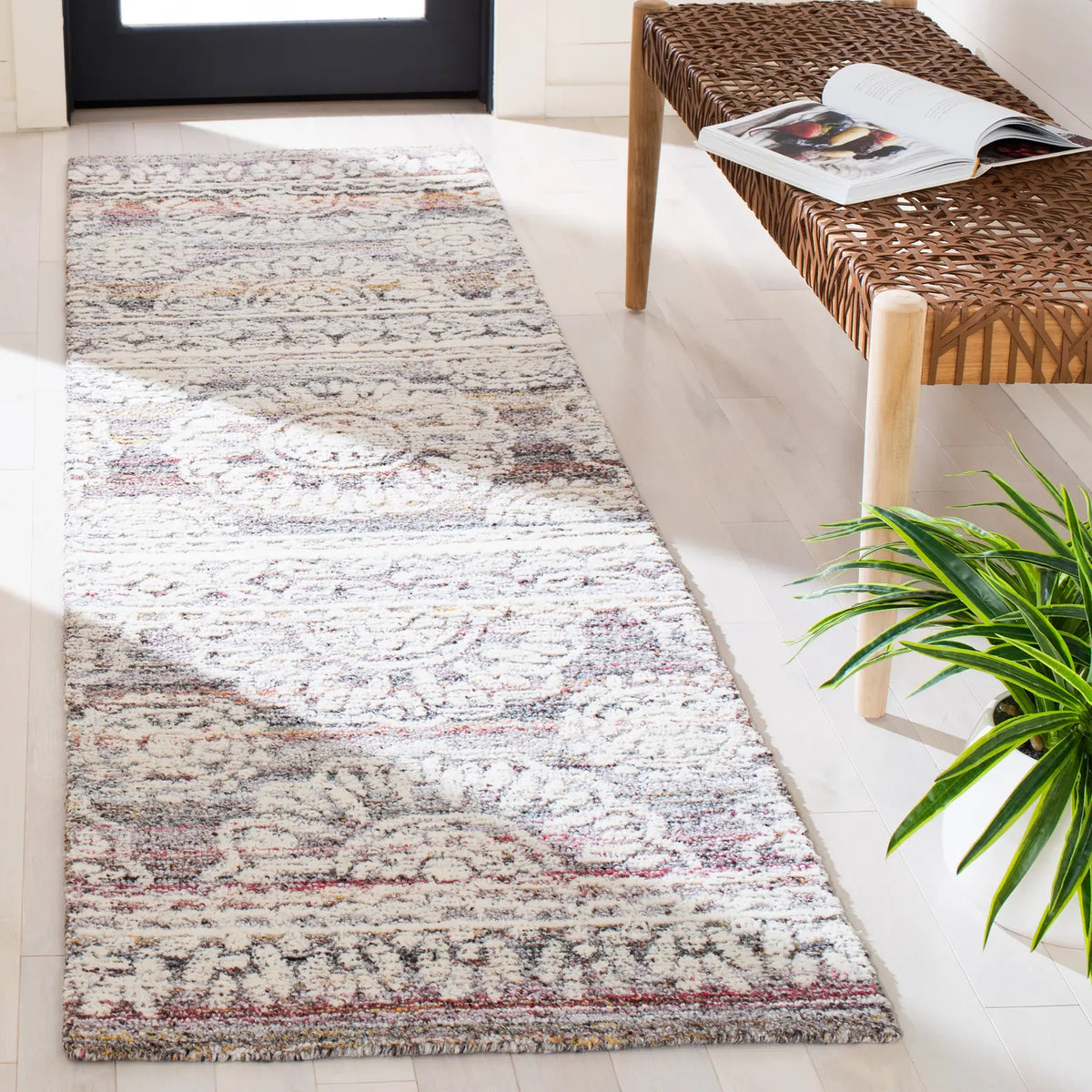 Safavieh Metro 2'-3" x 8'-0" Rug in Red / Ivory