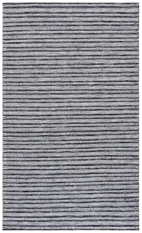 Safavieh Kilim 4'-0" x 6'-0" Rug in Black / Ivory