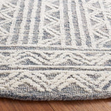Safavieh Abstract 6'-0" x 6'-0" Rug in Grey / Ivory