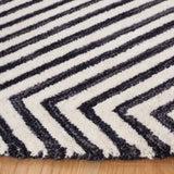 Safavieh Metro 5'-0" x 5'-0" Rug in Black / Beige