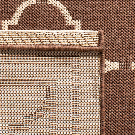 Safavieh Courtyard 4'-0" x 5'-7" Rug in Chocolate / Cream