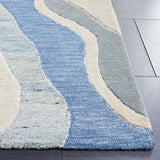 Safavieh Rodeo Drive 5'-0" x 8'-0" Rug in Ivory / Blue