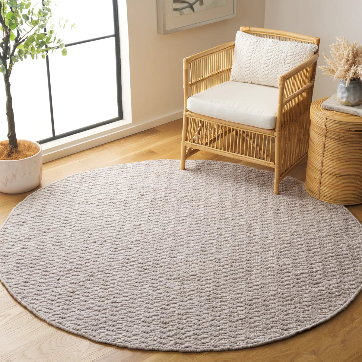 Safavieh Natura 6'-0" x 6'-0" Rug in Beige