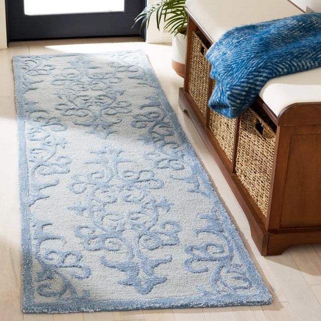 Safavieh Bella 2'-3" x 7'-0" Rug in Blue