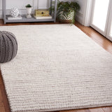 Safavieh Martha Stewart 4'-0" x 6'-0" Rug in Ivory / Beige