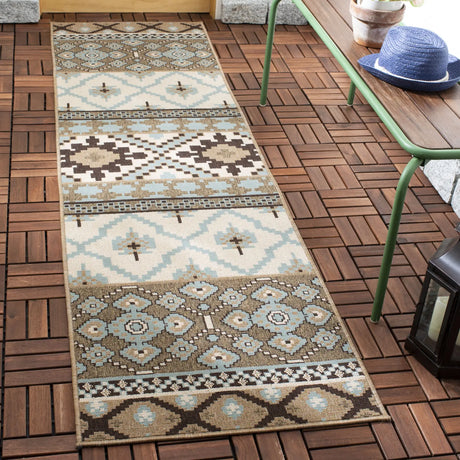 Safavieh Veranda 2'-3" x 10'-0" Rug in Creme / Brown