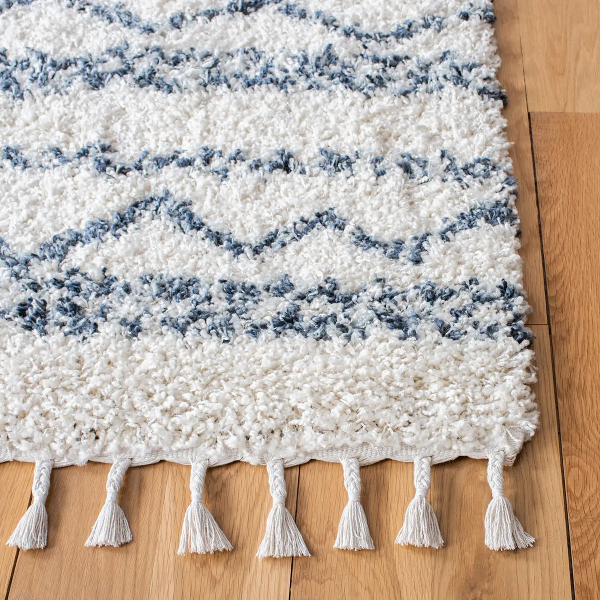 Safavieh Pro Lux Shag 400 4'-0" x 6'-0" Rug in Ivory / Blue