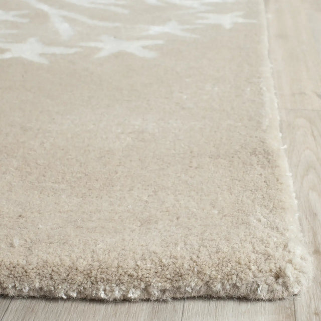 Safavieh Bella 8'-0" x 10'-0" Rug in Sand / Ivory