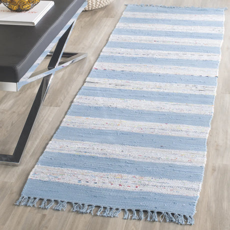 Safavieh Montauk 2'-3" x 7'-0" Rug in Ivory / Turquoise