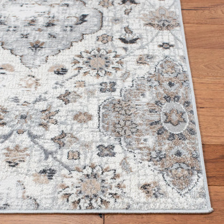 Safavieh Shivan 100 4'-0" x 6'-0" Rug in Ivory / Grey