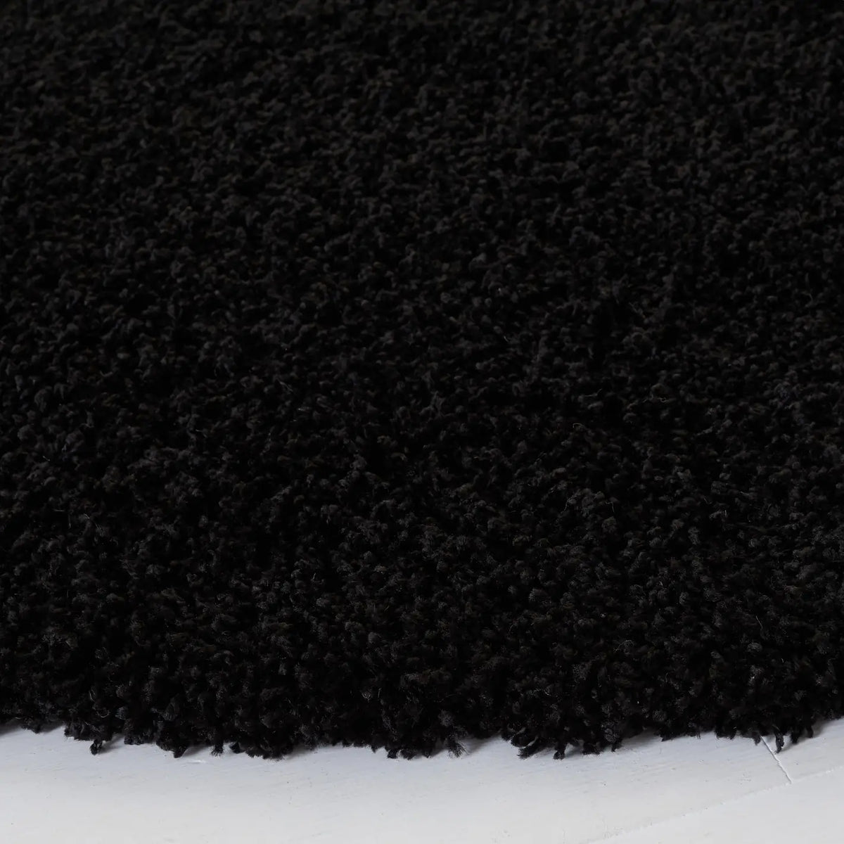 Safavieh Sgl-Laguna Shag 5'-3" x 5'-3" Rug in Black