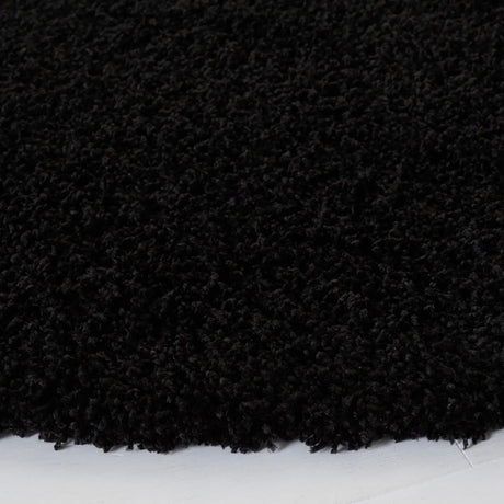 Safavieh Sgl-Laguna Shag 5'-3" x 5'-3" Rug in Black