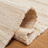Safavieh Kilim 4'-0" x 6'-0" Rug in Natural / Ivory