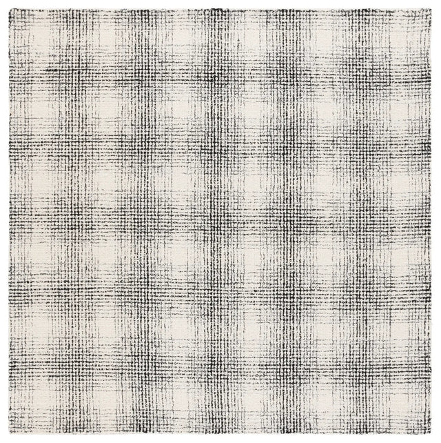 Safavieh Ebony 6'-0" x 6'-0" Rug in Ivory / Black