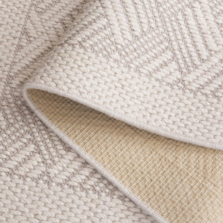 Safavieh Palm Beach 4'-0" x 6'-0" Rug in Ivory