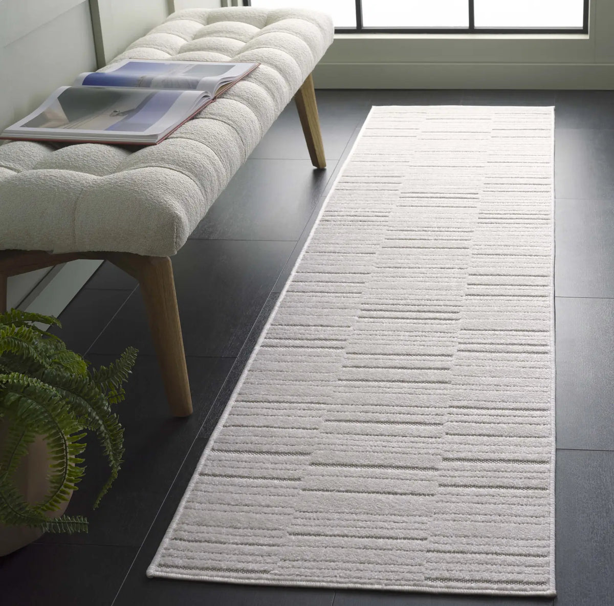 Safavieh Stella 2'-0" x 8'-0" Rug in Ivory