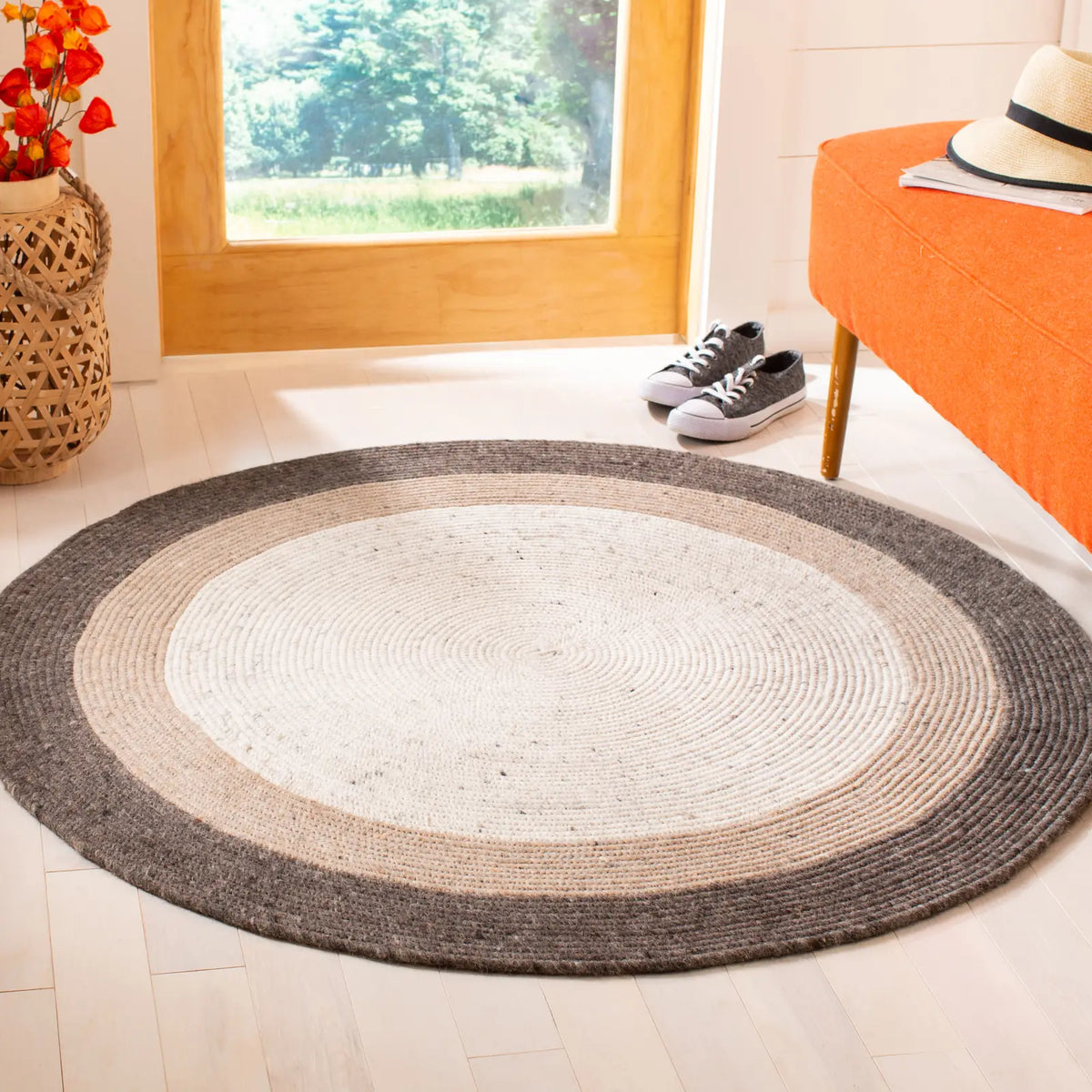 Safavieh Braided 3'-0" x 3'-0" Rug in Charcoal / Ivory