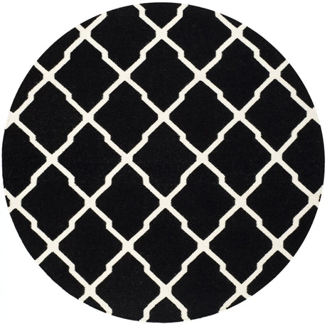 Safavieh Dhurries 6'-0" x 6'-0" Rug in Black / Ivory
