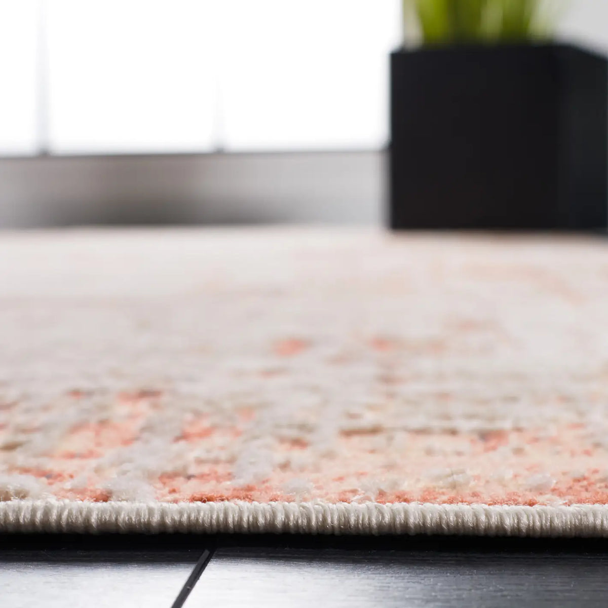Safavieh Madison 800 4'-5" x 6'-5" Rug in Rust / Grey