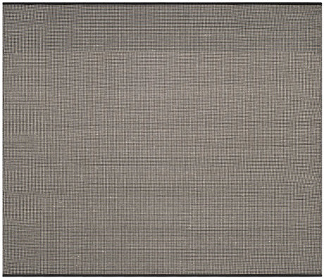 Safavieh Montauk 6'-0" x 6'-0" Rug in Ivory / Black
