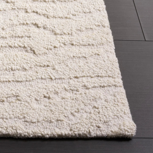 Safavieh Harvest 4'-0" x 6'-0" Rug in Ivory