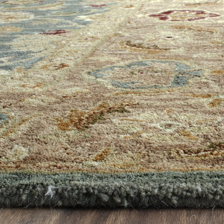 Safavieh Antiquity 4'-0" x 6'-0" Rug in Teal Blue / Taupe