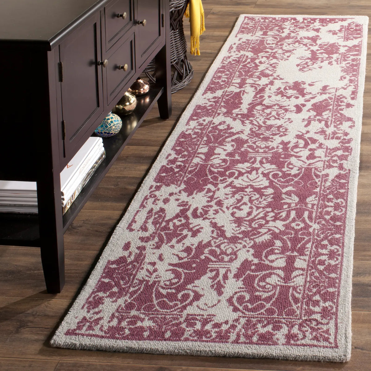Safavieh Restoration Vintage 2'-3" x 8'-0" Rug in Silver / Purple