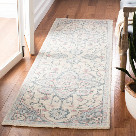 Safavieh Heritage 2'-3" x 8'-0" Rug in Beige / Blue