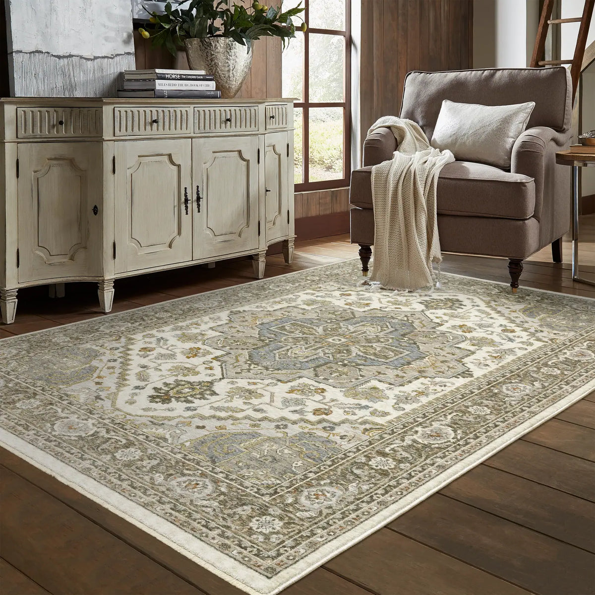 Oriental Weavers Sphinx Maharaja 1144Y Ivory/ Gold Rug - room scene