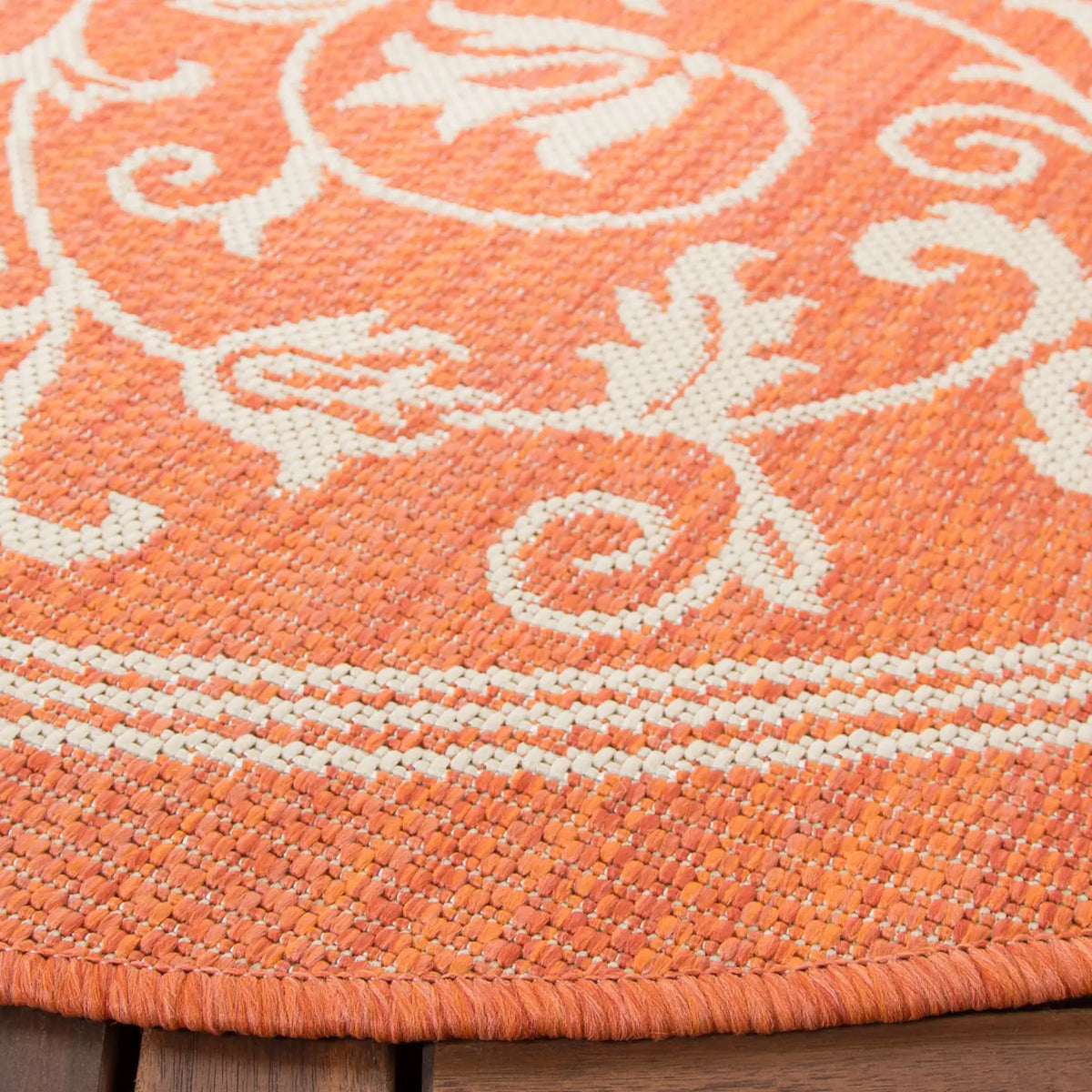 Safavieh Courtyard 5'-3" x 5'-3" Rug in Terracotta / Natural