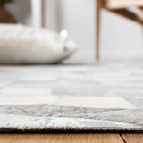 Safavieh Studio Leather 4'-0" x 6'-0" Rug in Ivory / Grey