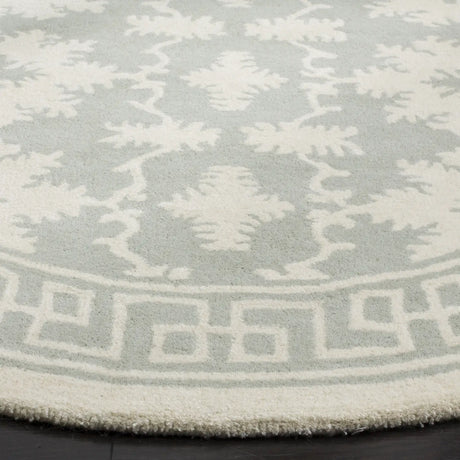 Safavieh Bella 5'-0" x 5'-0" Rug in Grey / Ivory