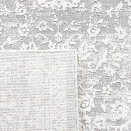Safavieh Princeton 5'-3" x 7'-6" Rug in Grey / Beige