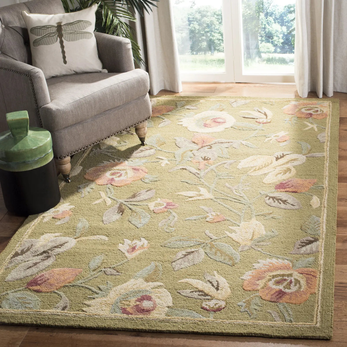 Safavieh Blossom 5'-0" x 8'-0" Rug in Green / Multi