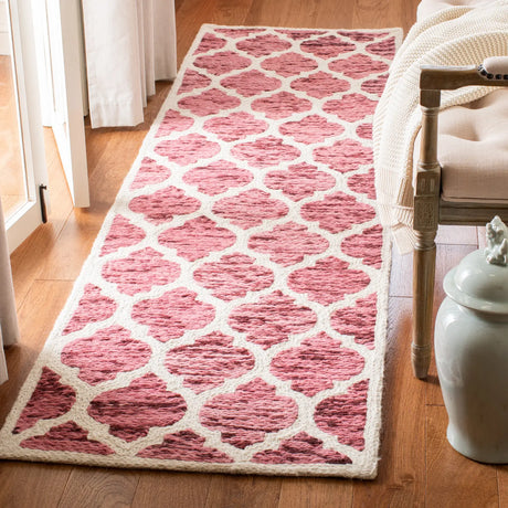 Safavieh Himalaya 2'-3" x 8'-0" Rug in Red / Ivory