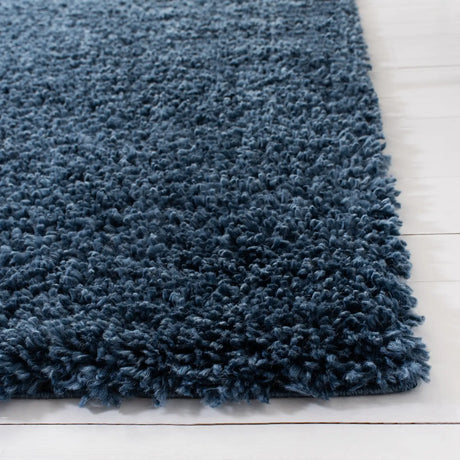 Safavieh August Shag 5'-3" x 7'-6" Rug in Navy