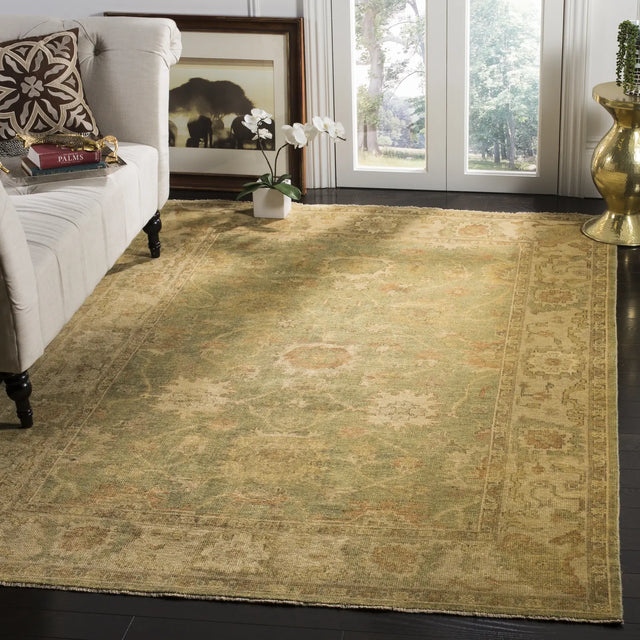 Safavieh Oushak 6'-0" x 9'-0" Rug in Green / Beige