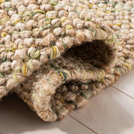 Safavieh Bohemian 4'-0" x 6'-0" Rug in Natural / Green