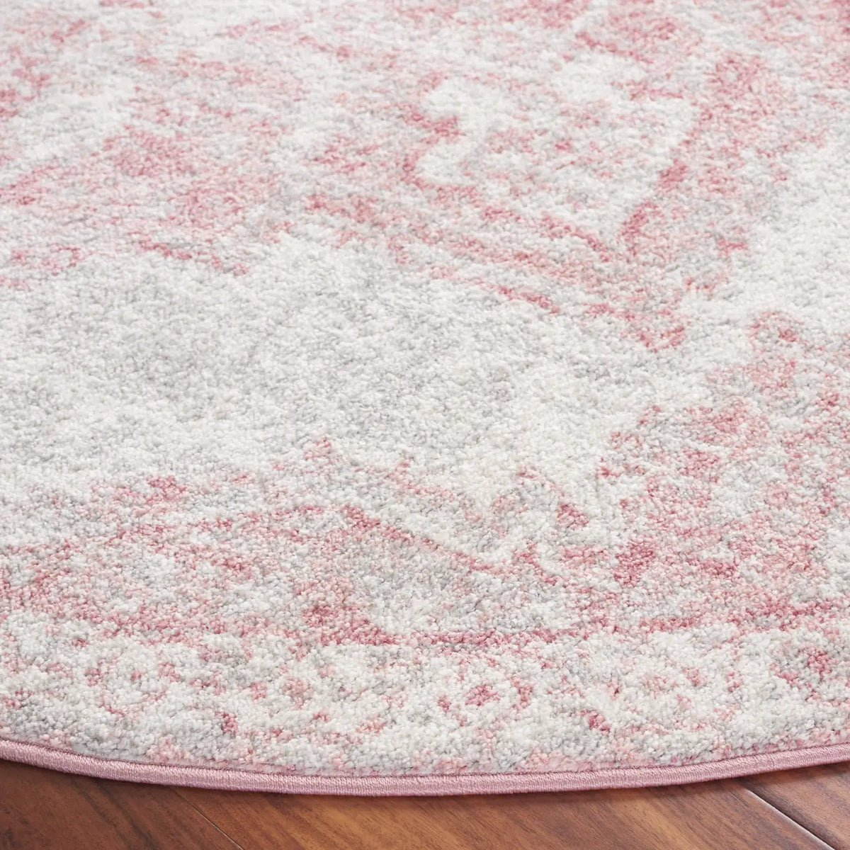 Safavieh Layla 5'-0" x 5'-0" Rug in Ivory Grey / Pink