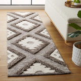 Safavieh Natura 2'-3" x 8'-0" Rug in Dark Grey / Ivory