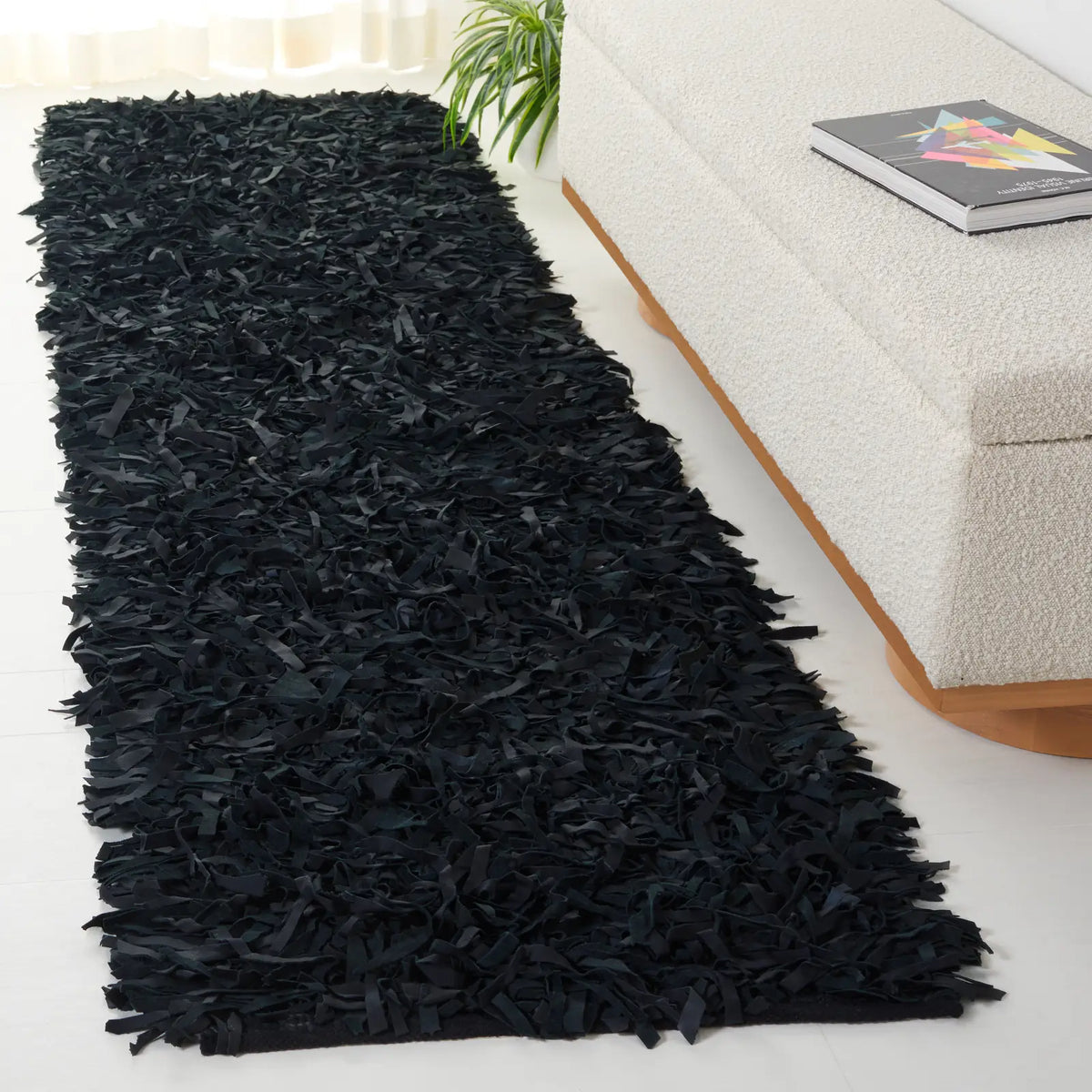 Safavieh Leather Shag 2'-3" x 9'-0" Rug in Black
